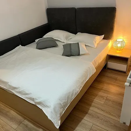 Daire Ingrid Miraj By The Sea