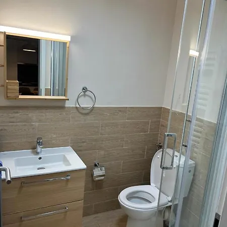 Ingrid Miraj By The Sea * Mamaia