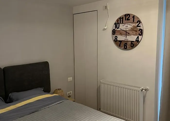 Ingrid Miraj By The Sea * Mamaia